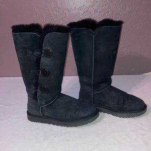 UGG BAILEY BUTTON TRIPLET II BLACK BOOTS